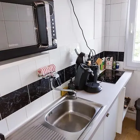 Apartment Le - Petit Dejeuner, Netflix, Jacuzzi *